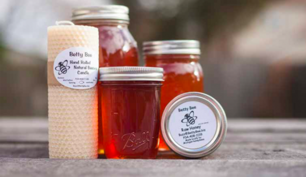 Betty Bee Apiary Provides a Glimpse Into the Hive